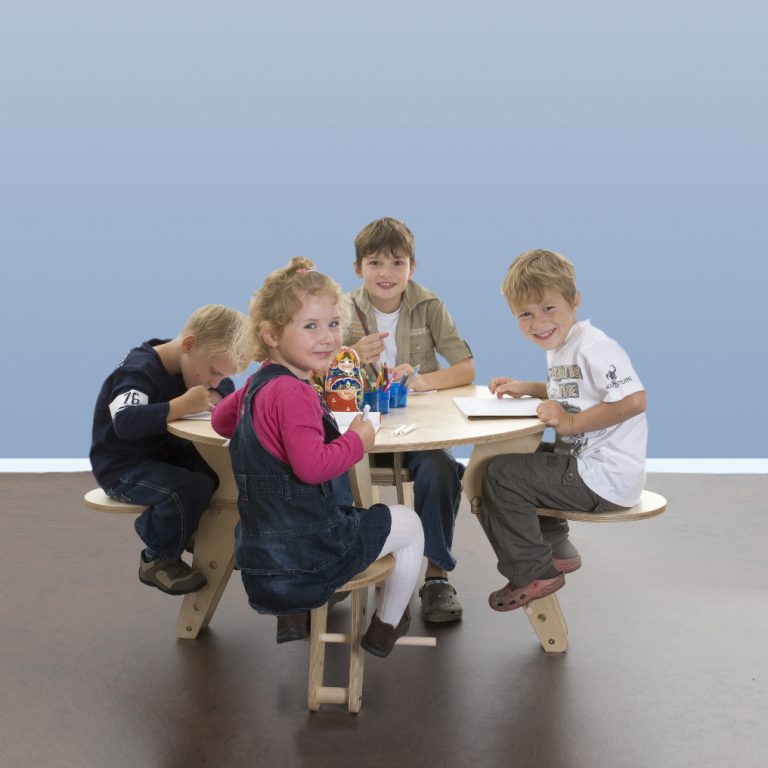 TAVI Kinderspeeltafel